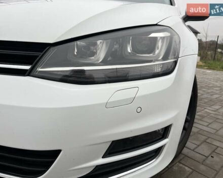 Белый Фольксваген Гольф, объемом двигателя 1.6 л и пробегом 280 тыс. км за 11500 $, фото 18 на Automoto.ua