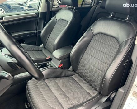 Белый Фольксваген Гольф, объемом двигателя 2 л и пробегом 287 тыс. км за 14590 $, фото 21 на Automoto.ua