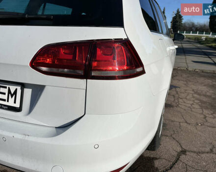 Белый Фольксваген Гольф, объемом двигателя 1.6 л и пробегом 238 тыс. км за 15000 $, фото 30 на Automoto.ua