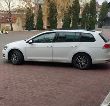 Белый Фольксваген Гольф, объемом двигателя 1.6 л и пробегом 225 тыс. км за 11800 $, фото 9 на Automoto.ua