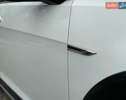 Белый Фольксваген Гольф, объемом двигателя 1.8 л и пробегом 139 тыс. км за 13900 $, фото 15 на Automoto.ua