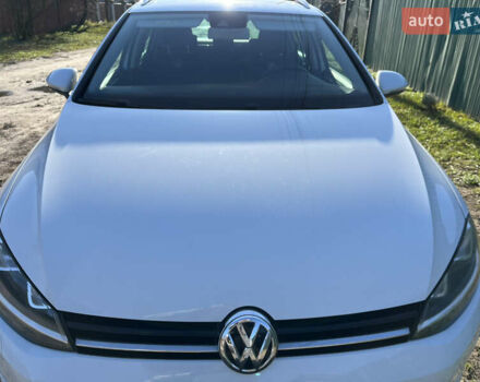 Белый Фольксваген Гольф, объемом двигателя 1.6 л и пробегом 238 тыс. км за 15000 $, фото 49 на Automoto.ua