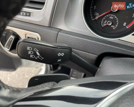 Белый Фольксваген Гольф, объемом двигателя 1.8 л и пробегом 139 тыс. км за 13900 $, фото 49 на Automoto.ua