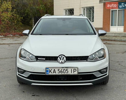 Белый Фольксваген Гольф, объемом двигателя 1.8 л и пробегом 139 тыс. км за 13900 $, фото 3 на Automoto.ua