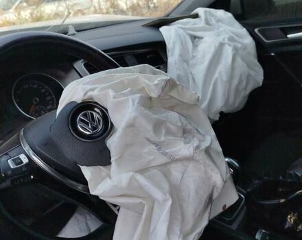 Білий Фольксваген Гольф, об'ємом двигуна 1.6 л та пробігом 280 тис. км за 5500 $, фото 11 на Automoto.ua