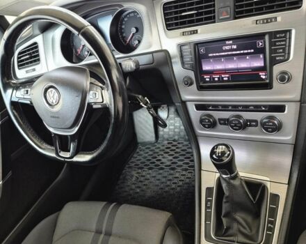Фольксваген Гольф 2016 в Хмельницком на Automoto.ua Белый Фольксваген Гольф, объемом двигателя 0 л и пробегом 287 тыс. км за 10600 $, фото 6 на Automoto.ua