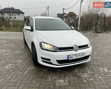 Белый Фольксваген Гольф, объемом двигателя 1.6 л и пробегом 280 тыс. км за 11500 $, фото 3 на Automoto.ua