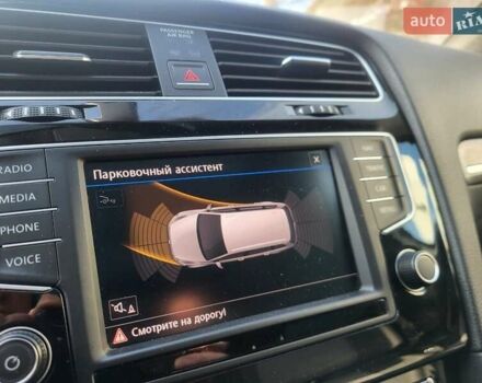 Белый Фольксваген Гольф, объемом двигателя 1.6 л и пробегом 198 тыс. км за 12000 $, фото 23 на Automoto.ua