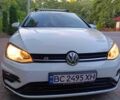 Белый Фольксваген Гольф, объемом двигателя 1.8 л и пробегом 165 тыс. км за 100157 $, фото 2 на Automoto.ua