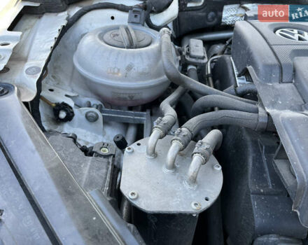 Белый Фольксваген Гольф, объемом двигателя 1.6 л и пробегом 238 тыс. км за 15000 $, фото 52 на Automoto.ua