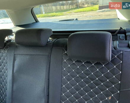 Белый Фольксваген Гольф, объемом двигателя 1.6 л и пробегом 238 тыс. км за 15000 $, фото 22 на Automoto.ua