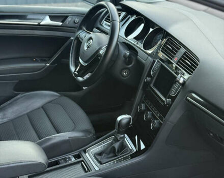 Білий Фольксваген Гольф, об'ємом двигуна 1.6 л та пробігом 270 тис. км за 12100 $, фото 11 на Automoto.ua