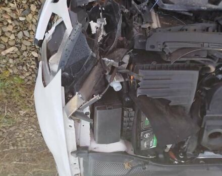 Білий Фольксваген Гольф, об'ємом двигуна 1.6 л та пробігом 280 тис. км за 5500 $, фото 13 на Automoto.ua