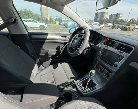 Белый Фольксваген Гольф, объемом двигателя 1.8 л и пробегом 174 тыс. км за 13150 $, фото 14 на Automoto.ua