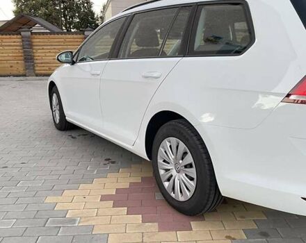 Белый Фольксваген Гольф, объемом двигателя 1.6 л и пробегом 245 тыс. км за 12500 $, фото 5 на Automoto.ua