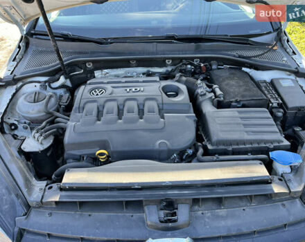 Белый Фольксваген Гольф, объемом двигателя 1.6 л и пробегом 238 тыс. км за 15000 $, фото 51 на Automoto.ua