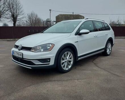 Белый Фольксваген Гольф, объемом двигателя 1.8 л и пробегом 130 тыс. км за 14800 $, фото 2 на Automoto.ua