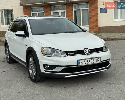 Белый Фольксваген Гольф, объемом двигателя 1.8 л и пробегом 139 тыс. км за 13900 $, фото 2 на Automoto.ua