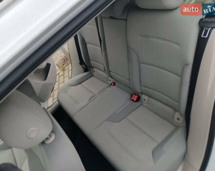 Белый Фольксваген Гольф, объемом двигателя 1.8 л и пробегом 167 тыс. км за 9750 $, фото 16 на Automoto.ua