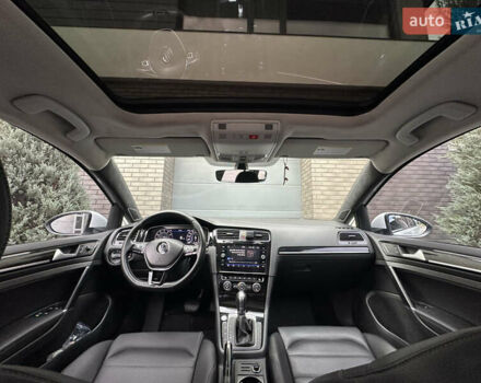 Білий Фольксваген Гольф, об'ємом двигуна 1.8 л та пробігом 119 тис. км за 14950 $, фото 20 на Automoto.ua