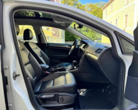 Белый Фольксваген Гольф, объемом двигателя 1.8 л и пробегом 53 тыс. км за 7500 $, фото 7 на Automoto.ua