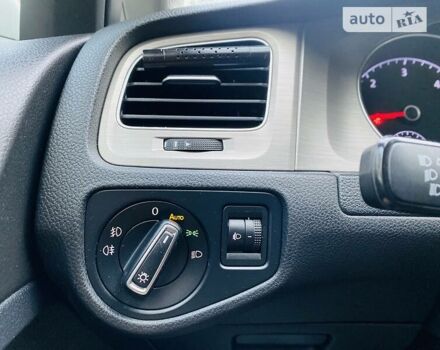 Белый Фольксваген Гольф, объемом двигателя 1.6 л и пробегом 205 тыс. км за 13900 $, фото 19 на Automoto.ua