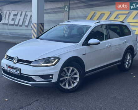 Белый Фольксваген Гольф, объемом двигателя 1.97 л и пробегом 352 тыс. км за 14999 $, фото 5 на Automoto.ua