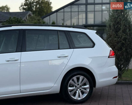 Белый Фольксваген Гольф, объемом двигателя 1.6 л и пробегом 240 тыс. км за 13200 $, фото 25 на Automoto.ua