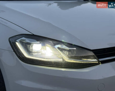 Белый Фольксваген Гольф, объемом двигателя 1.6 л и пробегом 240 тыс. км за 13200 $, фото 68 на Automoto.ua