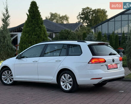 Белый Фольксваген Гольф, объемом двигателя 1.6 л и пробегом 240 тыс. км за 13200 $, фото 71 на Automoto.ua