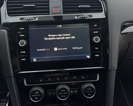 Белый Фольксваген Гольф, объемом двигателя 1.6 л и пробегом 236 тыс. км за 13200 $, фото 21 на Automoto.ua