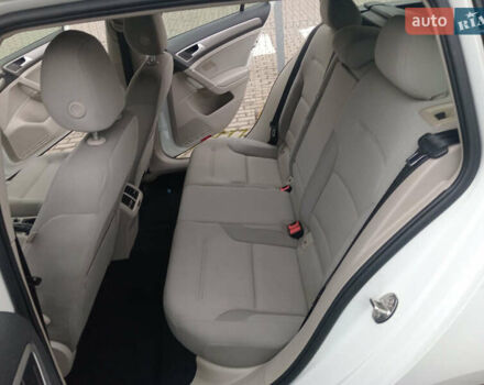 Белый Фольксваген Гольф, объемом двигателя 1.8 л и пробегом 167 тыс. км за 9750 $, фото 17 на Automoto.ua