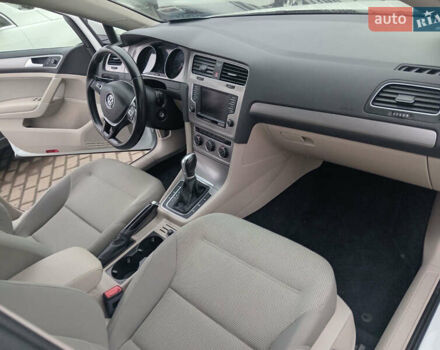 Белый Фольксваген Гольф, объемом двигателя 1.8 л и пробегом 167 тыс. км за 9750 $, фото 18 на Automoto.ua