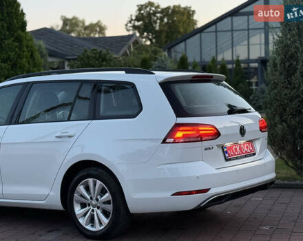 Белый Фольксваген Гольф, объемом двигателя 1.6 л и пробегом 240 тыс. км за 13200 $, фото 73 на Automoto.ua