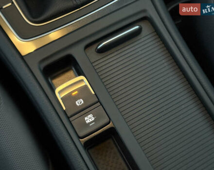 Белый Фольксваген Гольф, объемом двигателя 1.6 л и пробегом 240 тыс. км за 13200 $, фото 36 на Automoto.ua