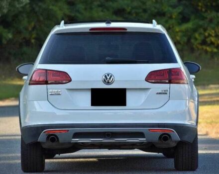 Білий Фольксваген Гольф, об'ємом двигуна 1.8 л та пробігом 100 тис. км за 10300 $, фото 3 на Automoto.ua