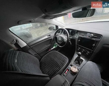 Білий Фольксваген Гольф, об'ємом двигуна 1.6 л та пробігом 279 тис. км за 12200 $, фото 3 на Automoto.ua