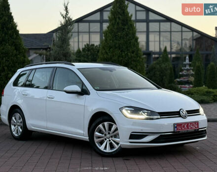 Белый Фольксваген Гольф, объемом двигателя 1.6 л и пробегом 240 тыс. км за 13200 $, фото 13 на Automoto.ua