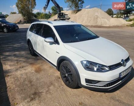 Белый Фольксваген Гольф, объемом двигателя 1.8 л и пробегом 41 тыс. км за 16250 $, фото 6 на Automoto.ua