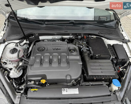 Білий Фольксваген Гольф, об'ємом двигуна 1.6 л та пробігом 190 тис. км за 15300 $, фото 7 на Automoto.ua