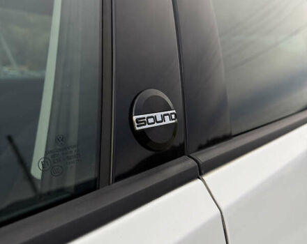 Белый Фольксваген Гольф, объемом двигателя 1.6 л и пробегом 236 тыс. км за 13200 $, фото 12 на Automoto.ua