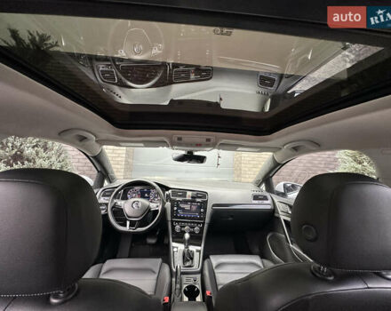 Білий Фольксваген Гольф, об'ємом двигуна 1.8 л та пробігом 119 тис. км за 14950 $, фото 21 на Automoto.ua