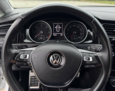 Белый Фольксваген Гольф, объемом двигателя 1.6 л и пробегом 236 тыс. км за 13200 $, фото 22 на Automoto.ua