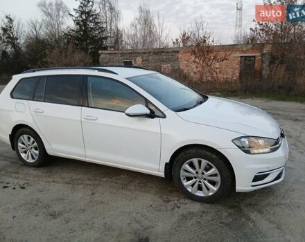 Белый Фольксваген Гольф, объемом двигателя 1.6 л и пробегом 191 тыс. км за 12700 $, фото 6 на Automoto.ua