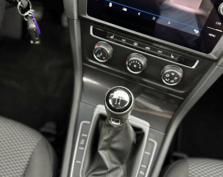 Белый Фольксваген Гольф, объемом двигателя 1.6 л и пробегом 206 тыс. км за 12999 $, фото 44 на Automoto.ua