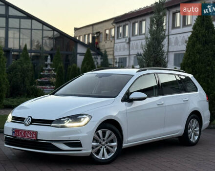 Белый Фольксваген Гольф, объемом двигателя 1.6 л и пробегом 240 тыс. км за 13200 $, фото 20 на Automoto.ua
