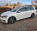 Белый Фольксваген Гольф, объемом двигателя 1.6 л и пробегом 218 тыс. км за 10400 $, фото 1 на Automoto.ua