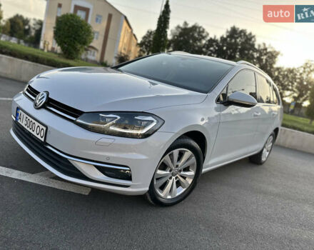 Белый Фольксваген Гольф, объемом двигателя 1.97 л и пробегом 182 тыс. км за 16150 $, фото 2 на Automoto.ua