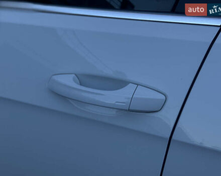 Белый Фольксваген Гольф, объемом двигателя 1.97 л и пробегом 352 тыс. км за 14999 $, фото 9 на Automoto.ua