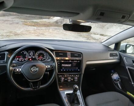 Белый Фольксваген Гольф, объемом двигателя 1.6 л и пробегом 189 тыс. км за 12900 $, фото 13 на Automoto.ua